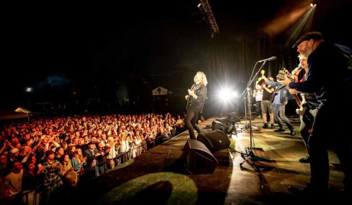 _file=Hellbillies_heimeb3_26_2058796733.jpg&dh=482&dw=800&t=4&